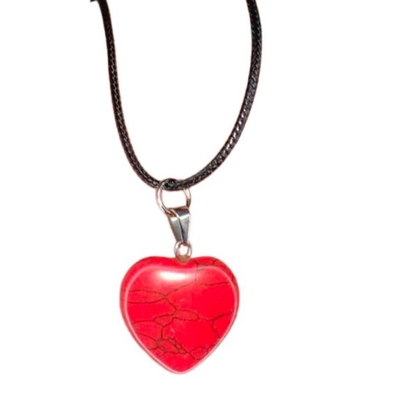 Red Marble Crystal Heart Necklace - Picture 1 of 3
